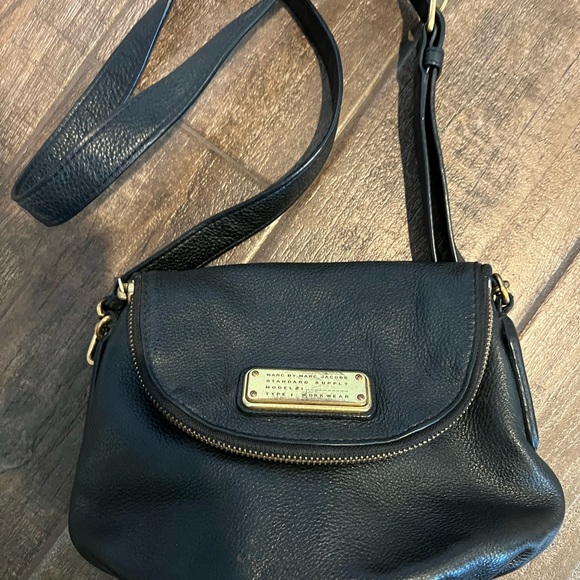 Marc Jacobs Leather Cross Body - Picture 2 of 8